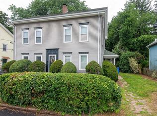 23 Yates St, Lincoln, RI 02865
