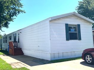 1900 NW Lyman Rd #214, Topeka, KS 66608