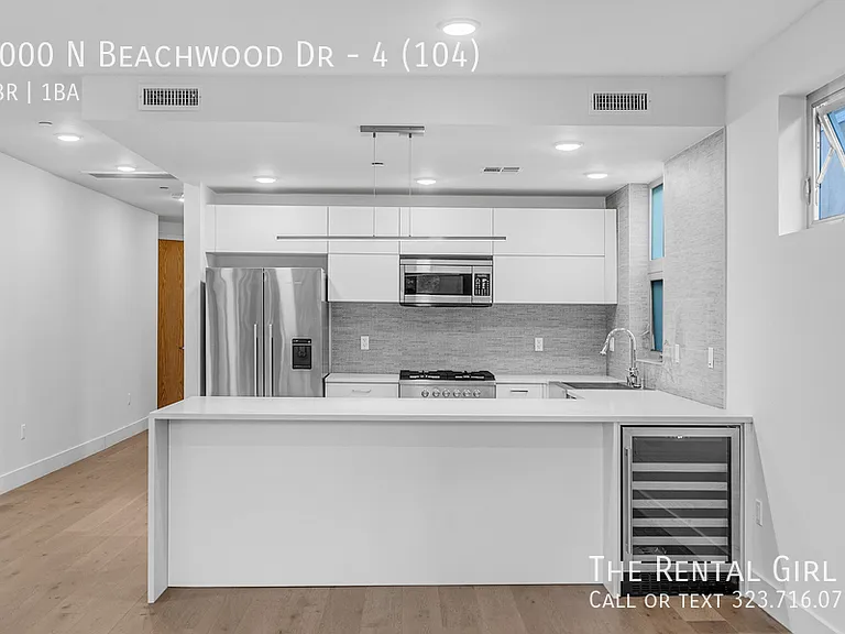 2000 N Beachwood Dr #4-104 — Photo 9