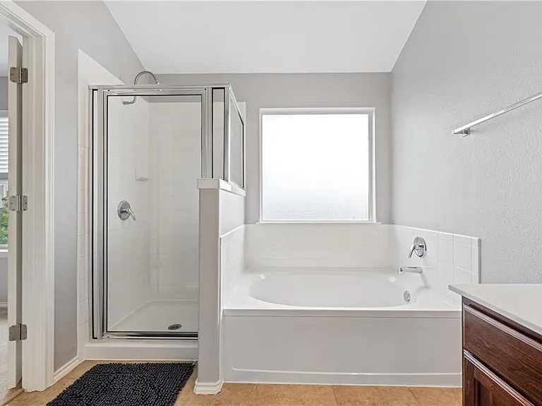 108 Quarry Ln — Photo 10
