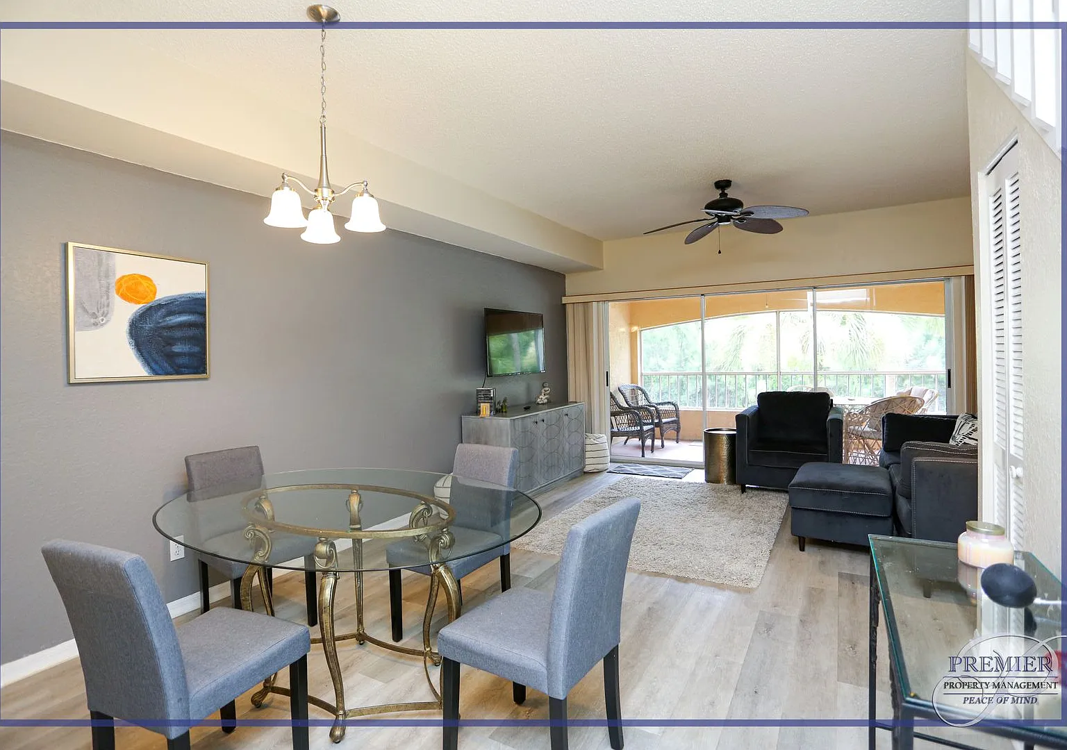 1044 Woodshire Ln — Photo 4