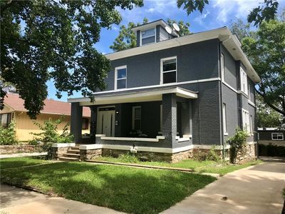 3709 Central St, Kansas City, MO, 64111