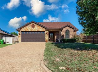 403 Railey Cv, Springtown, TX 76082