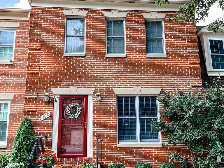 108 Gretna Green Ct — Photo 5
