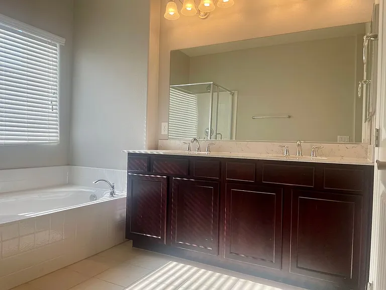 8365 S Pioneer Way — Photo 23