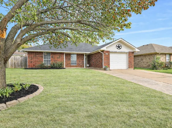 824 Brookhaven Dr, Royse City, TX 75189