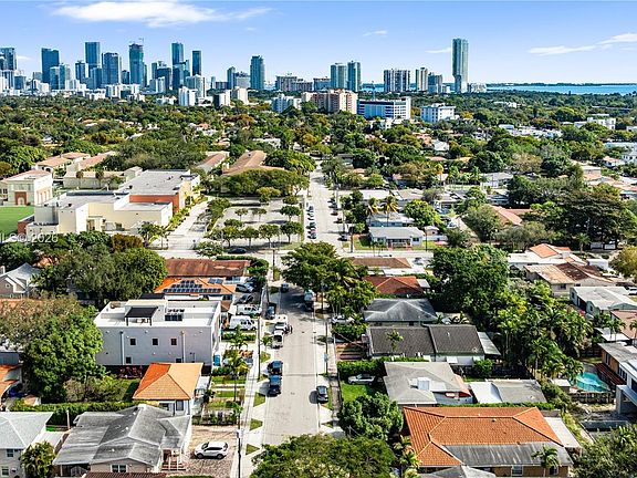 2nd image of 1428 SW 20th St