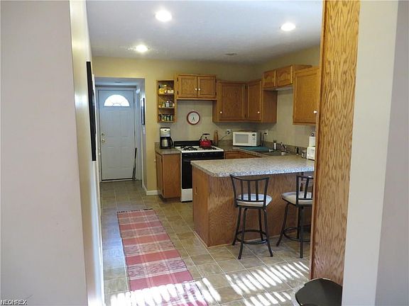 3rd image of 1217 Auburn Ave