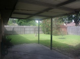 2706 Fern Creek Ln, Pearland, TX 77581