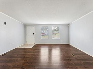 107 Hidden View Ct, Springtown, TX 76082