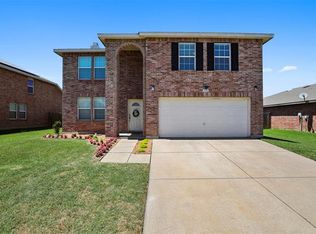 808 Cold Creek Dr, Arlington, TX 76002