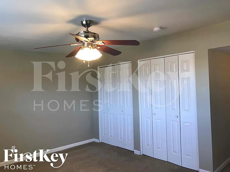 8802 N 35th Dr — Photo 19
