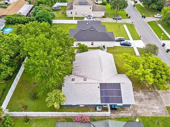 5th image of 2362 Amberly Ave
