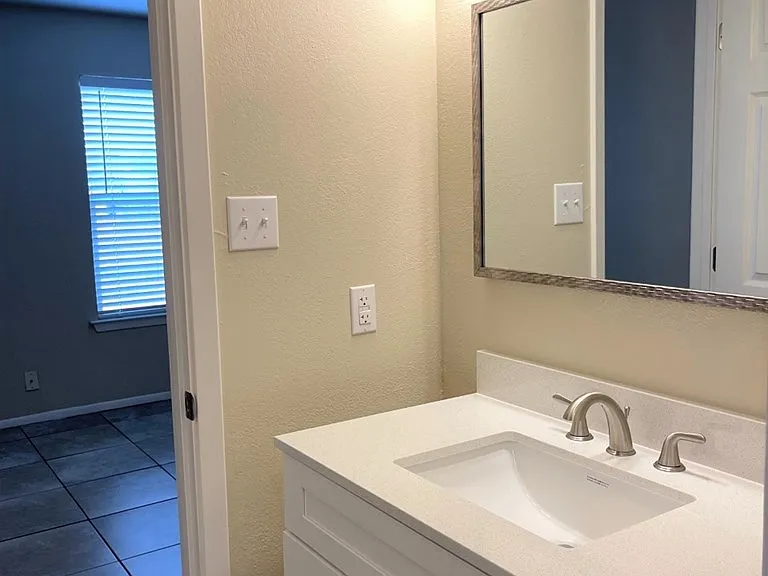 117 N Glenwood Dr #D — Photo 15