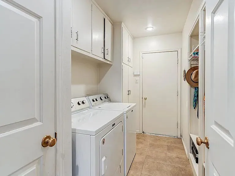 4507 8th St — Photo 37