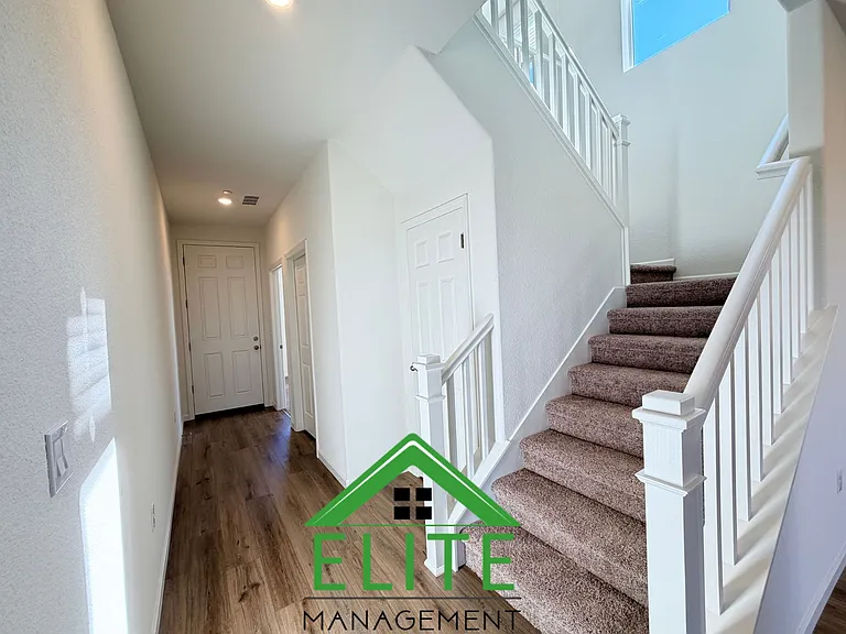 3568 Misty Lake Dr — Photo 7