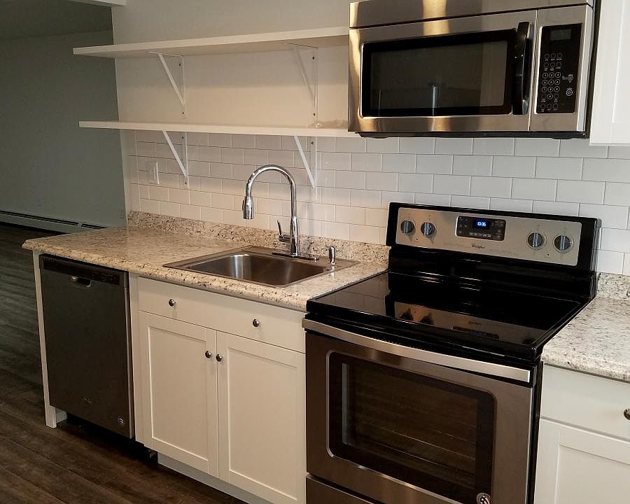 newer kitchen cabinets and dishwasher