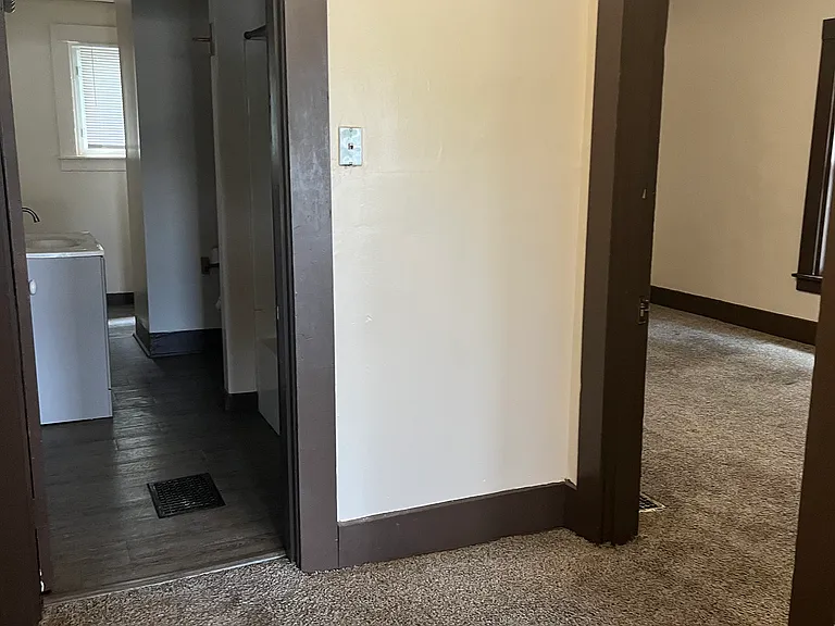 109 1/2 Riverside Dr #109-1.2 — Photo 14