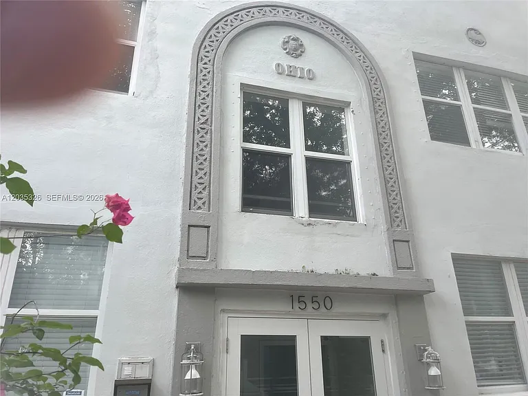 1550 Drexel Ave #203 — Photo 3