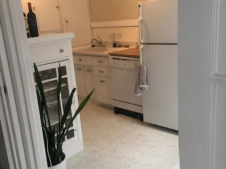 2455 Union St #102 — Photo 8