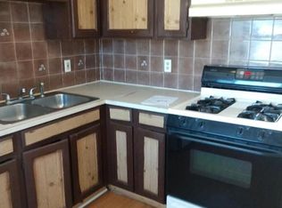 371 4th St APT 3, Fall River, MA 02721