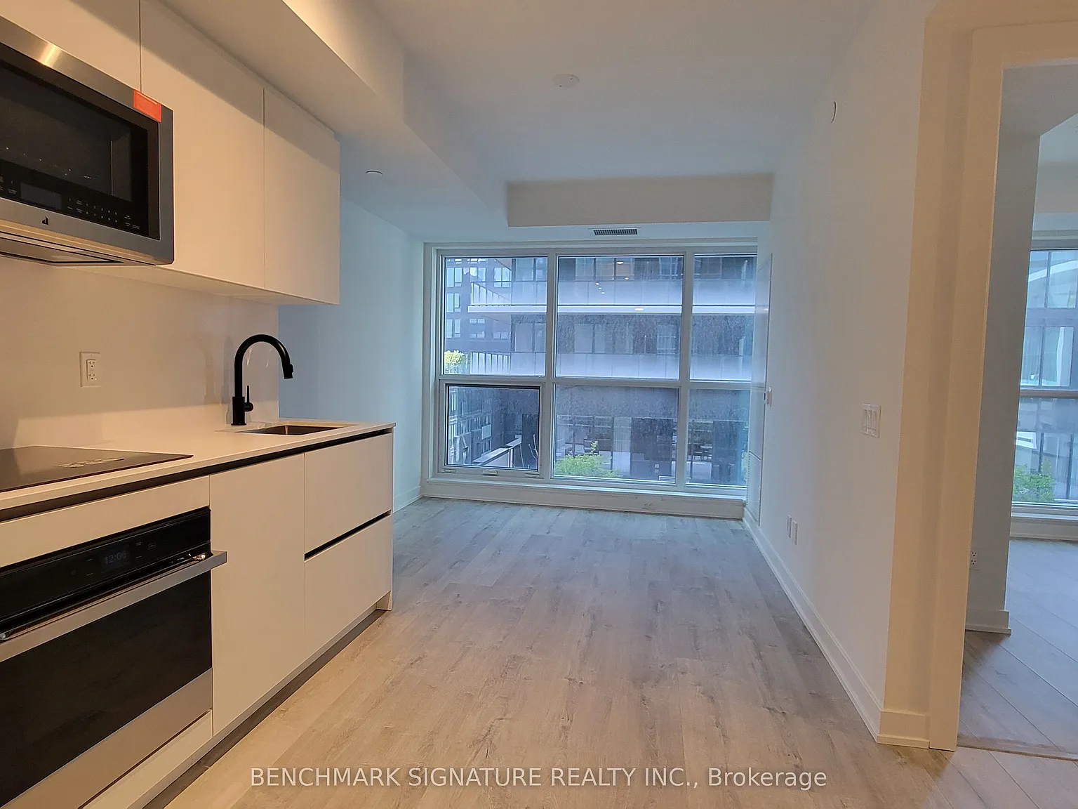 1 bed, $2,380 — Photo 3