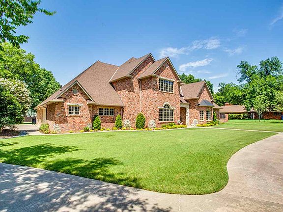 3rd image of 4024 Driftwood Dr