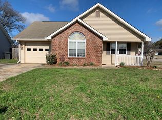 405 Deerfield Cir, Warner Robins, GA 31088
