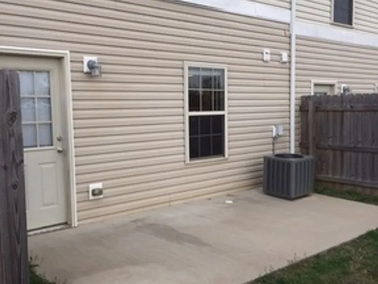 648 Stowe Ct #1 — Photo 25
