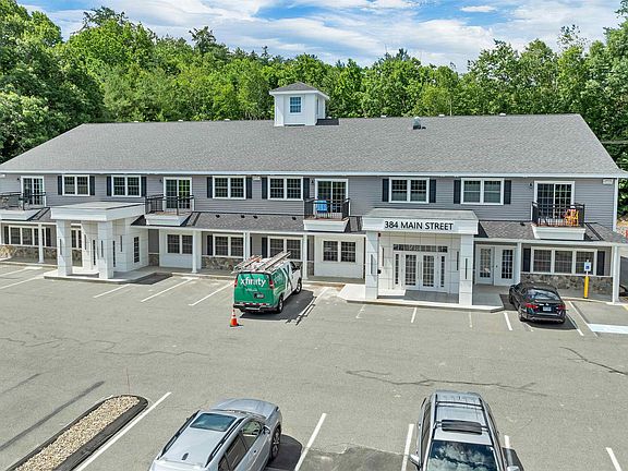 3rd image of 384 Main Street #101