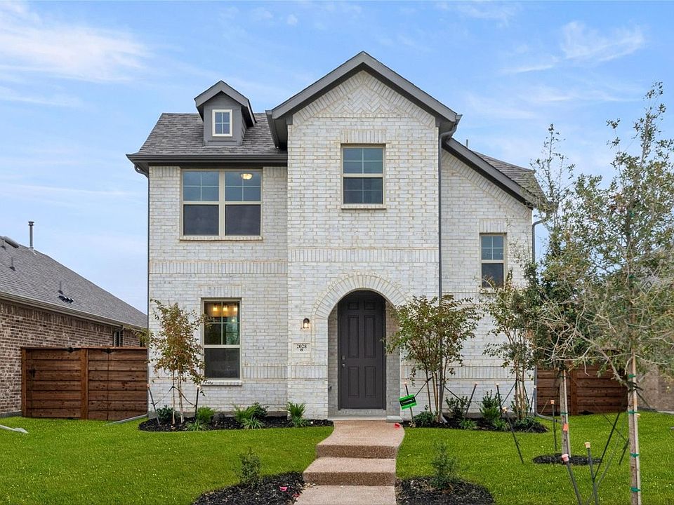 1st image of 2028 Lone Oak Trl