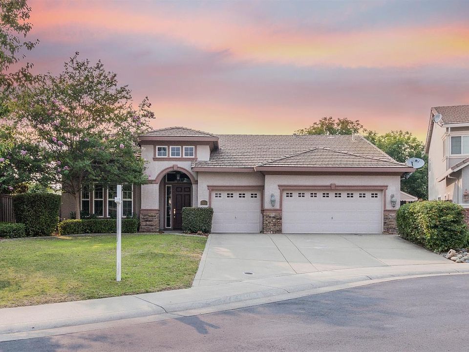 1st image of 6121 Gardenia Ct