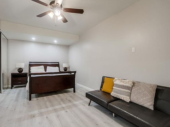 5th image of 2686 Canyon Crest Dr #1