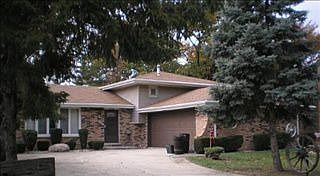 1st image of 10004 S 86th Ct