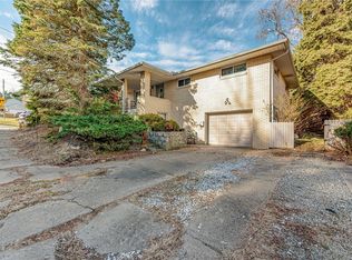 1956 Homestead Duquesne Rd, West Mifflin, PA 15122