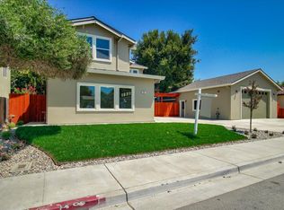 220 Bundeson Dr, Hollister, CA 95023
