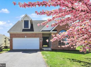 3274 Scotland Rd, Chambersburg, PA 17202