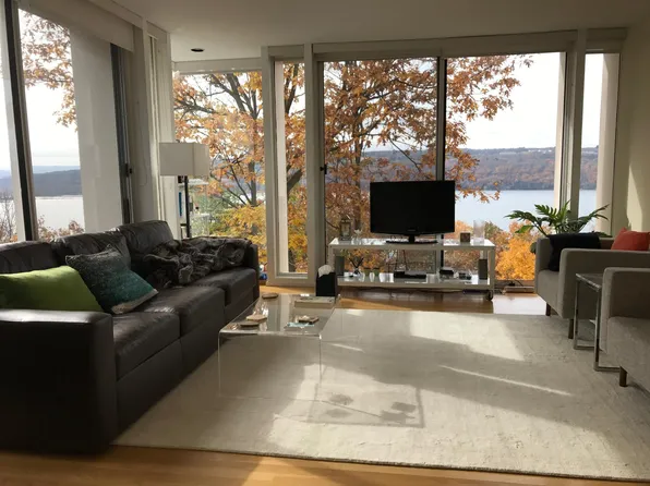 24 Tyler Rd, Ithaca, NY 14850