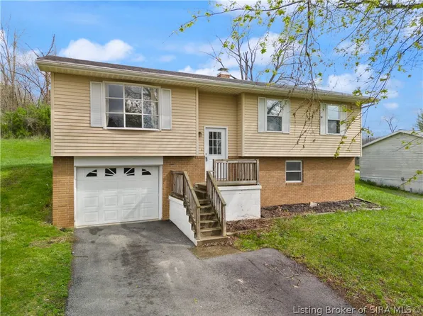 834 E Fair Street, Paoli, IN 47454