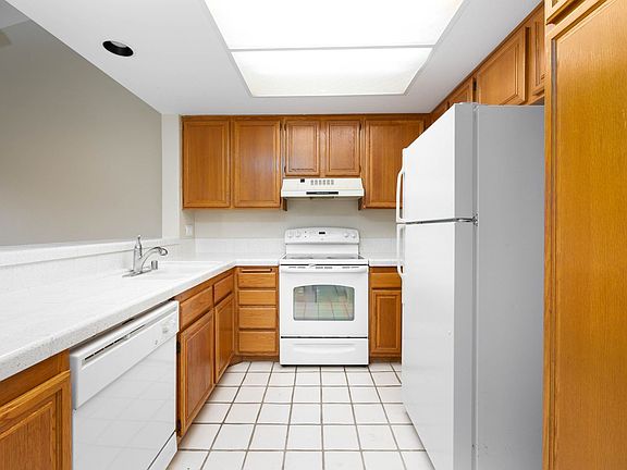 3rd image of 9955 Scripps Westview Way Unit 8