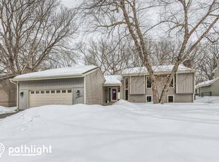 6903 Woodland Dr, Eden Prairie, MN 55346