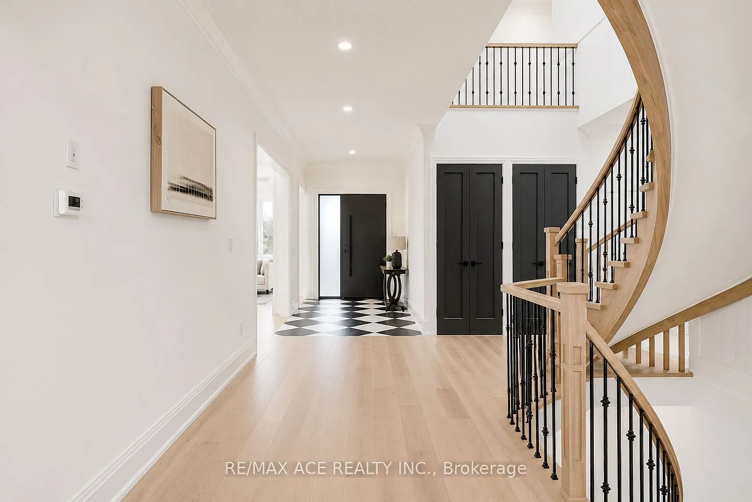 4 bed, $5,500 — Photo 3