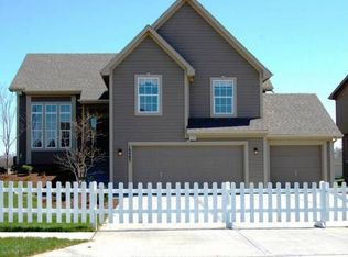 16483 S Lawson St, Olathe, KS 66062