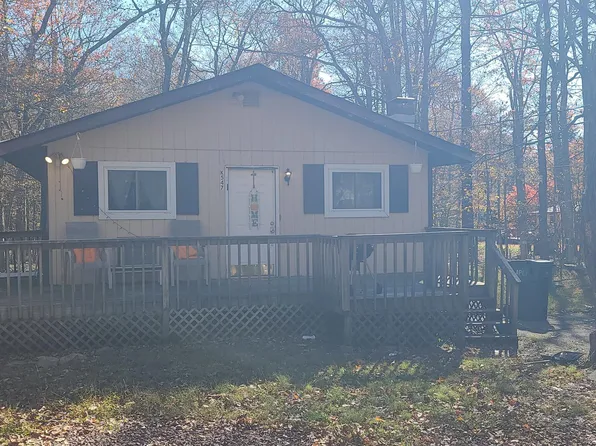 1923 Horseshoe Bnd, Tobyhanna, PA 18466