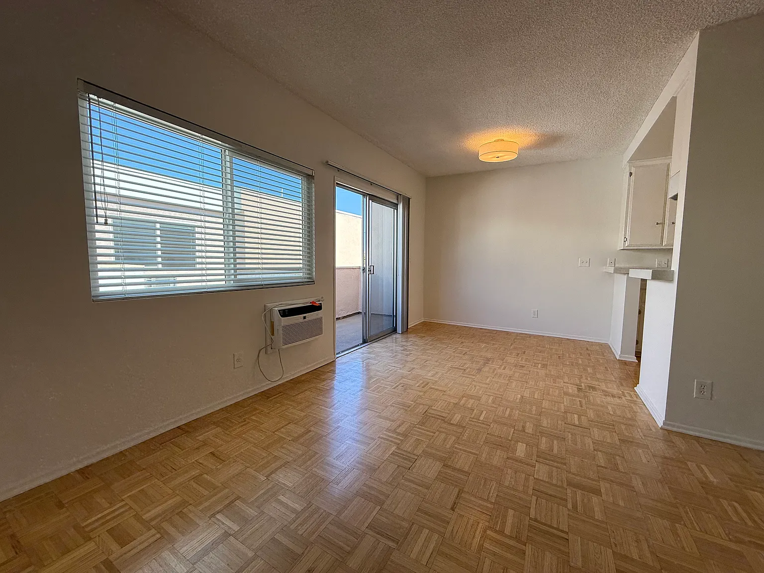 1 bed, 720 sqft, $2,275 — Photo 4