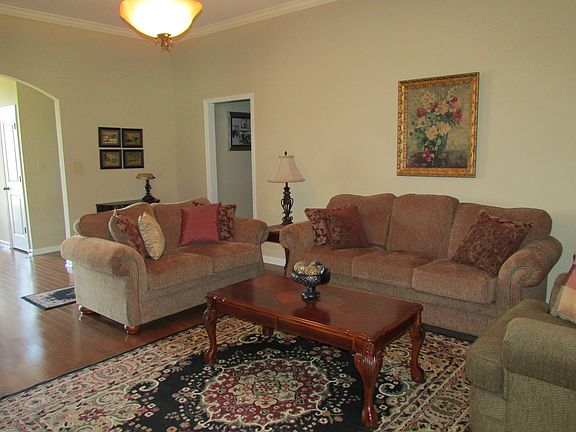 Additional Living Room
