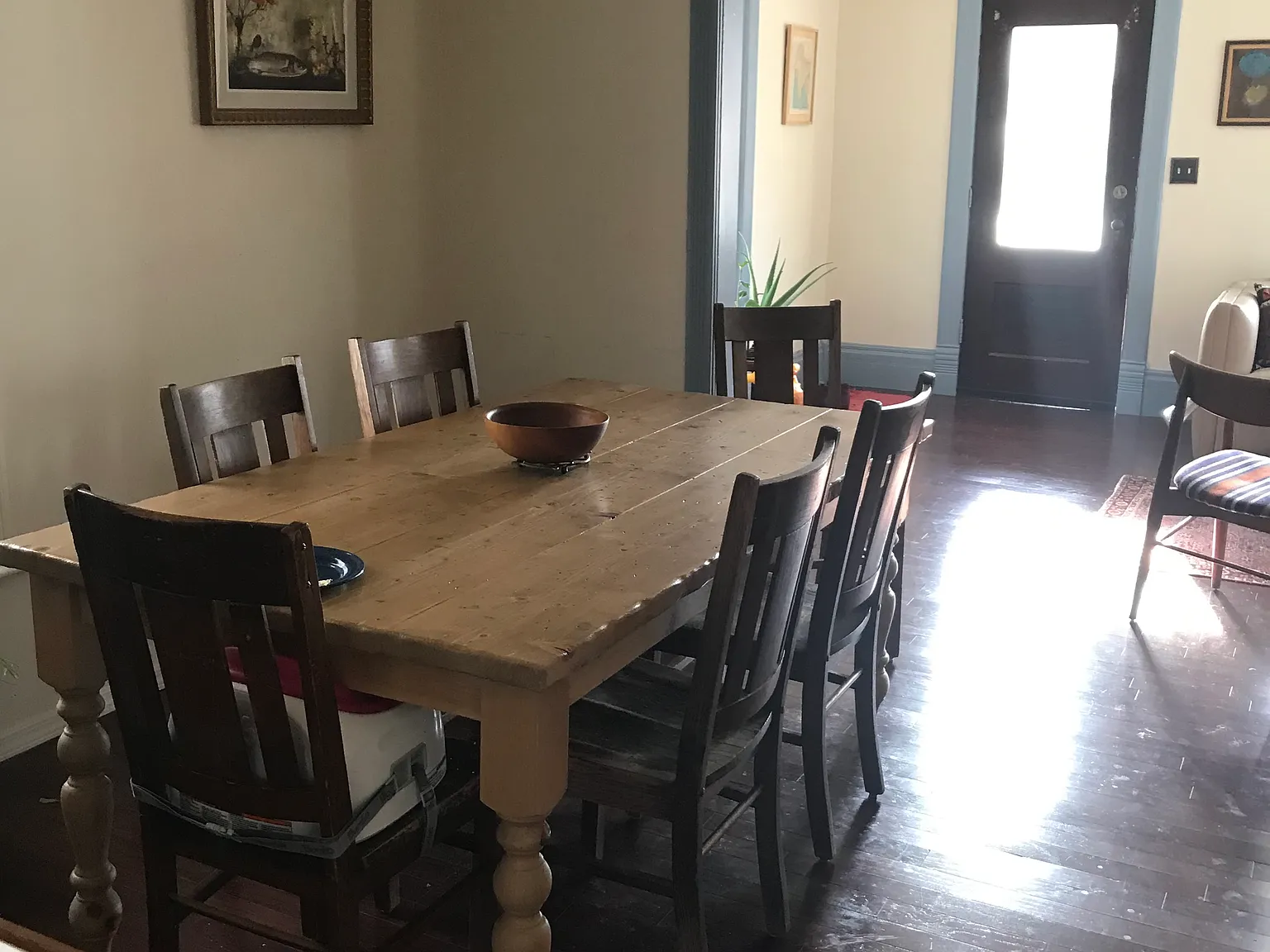 3 bed, 1.5 bath, 1337 sqft, $1,700 — Photo 2
