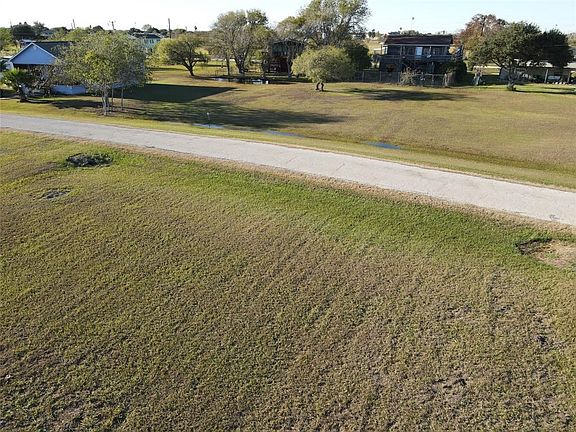 4th image of 647 Stovall Dr