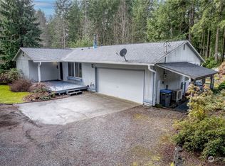 225 SE Rim Ln, Pt Orchard, WA 98367