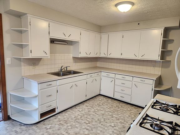 2nd image of 455 Cline Ave #457